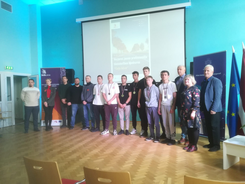 SkillsLatvia" konkurss "Ceļu būve 2022"